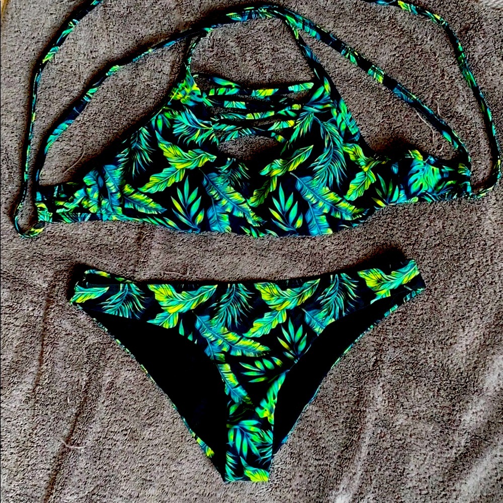 Tropical bikini set